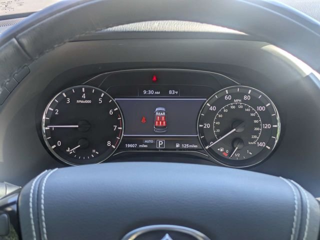 Used 2024 White INFINITI Sensory image 32