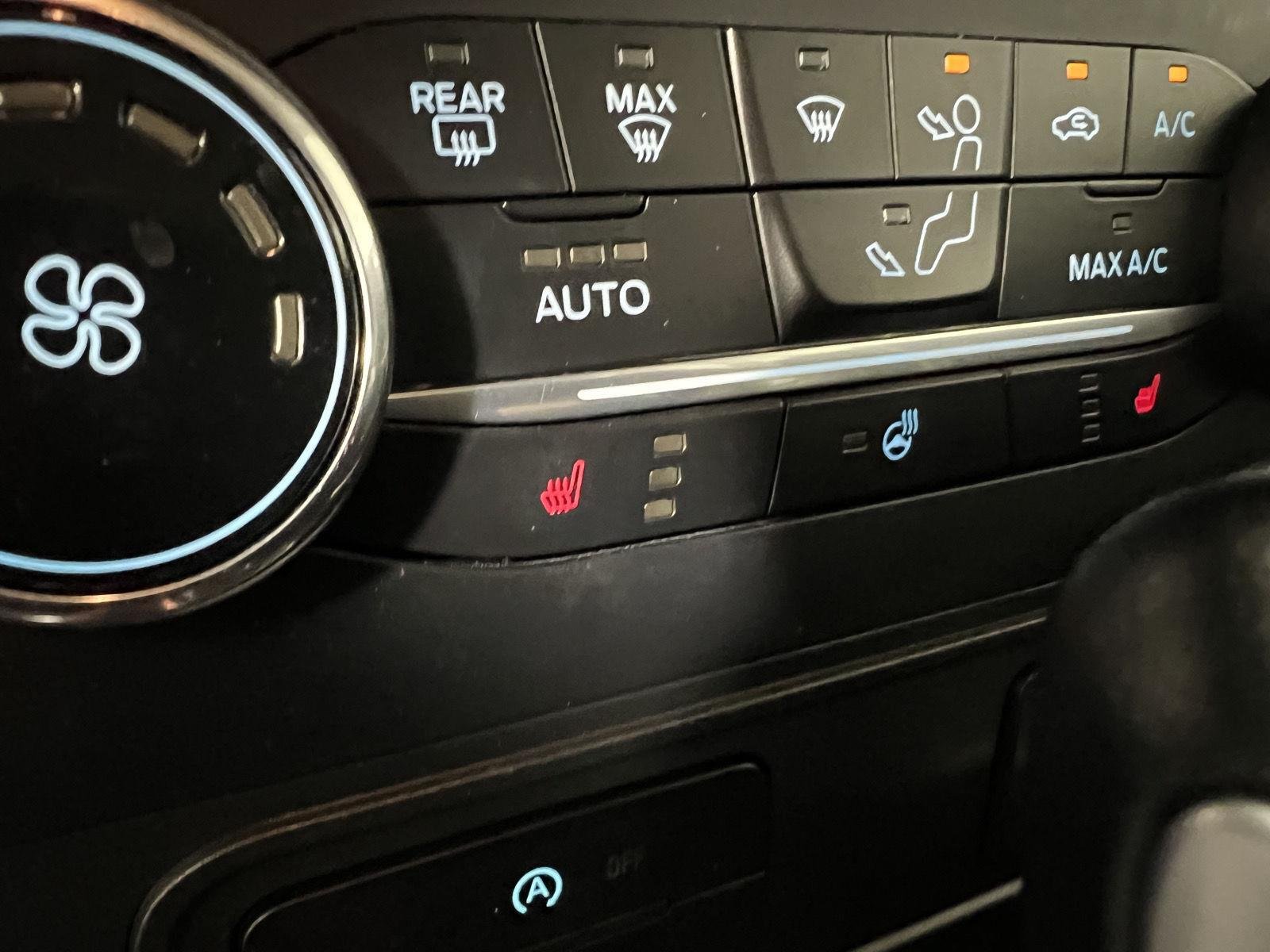 Used 2019 Smoke Ford Titanium image 31
