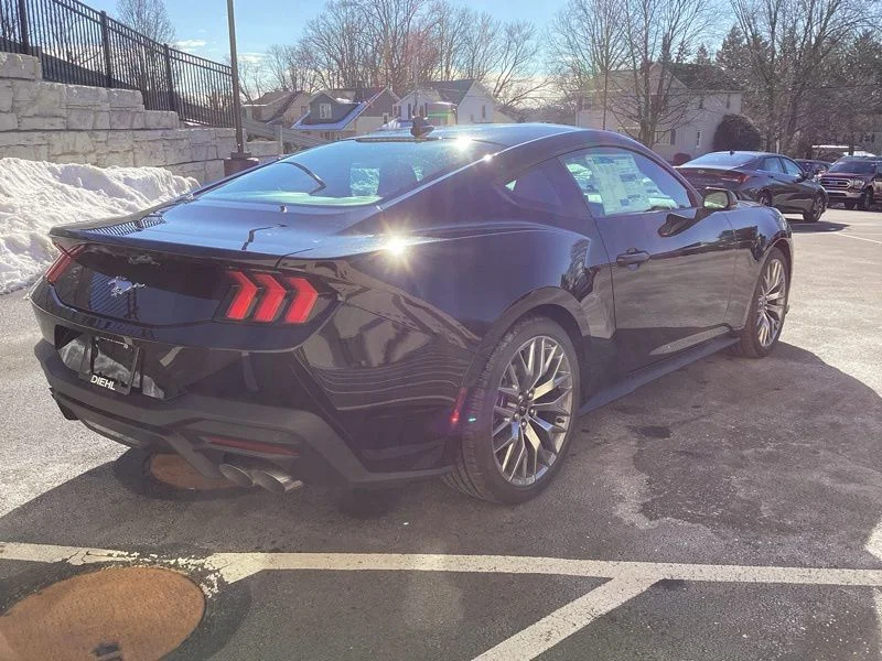 2026 Ford Mustang EcoBoost Premium Fastback - Photo 8