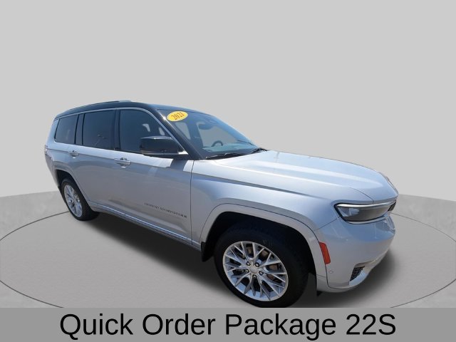 Used 2021 Silver Jeep Summit image 3