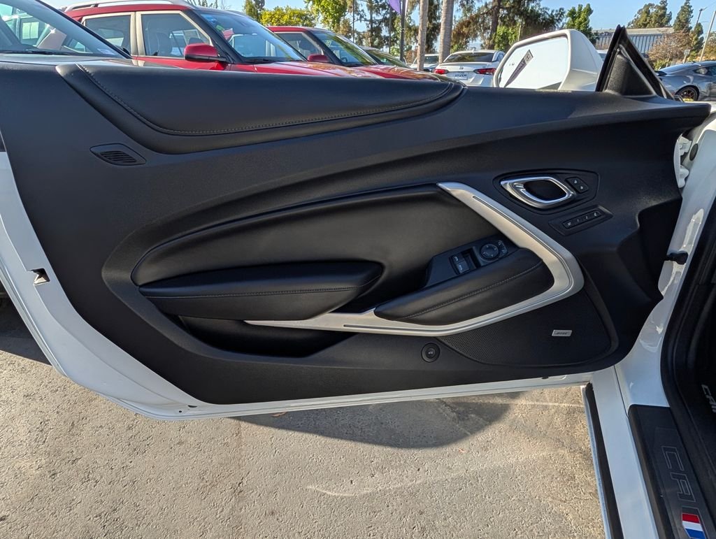 Used 2016 White Chevrolet SS image 12