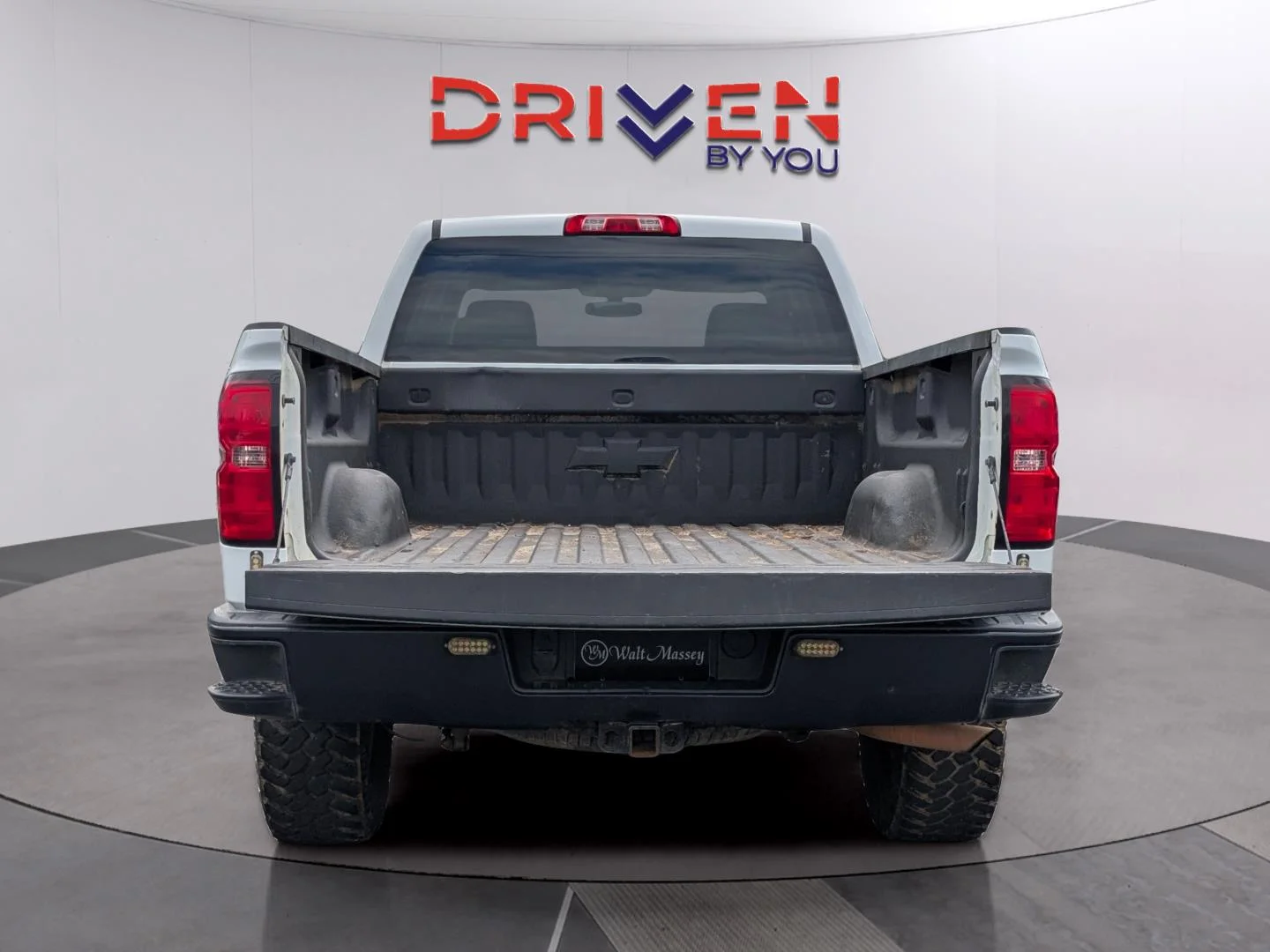 Used 2019 SUMMIT WHITE Chevrolet Work Truck image 5