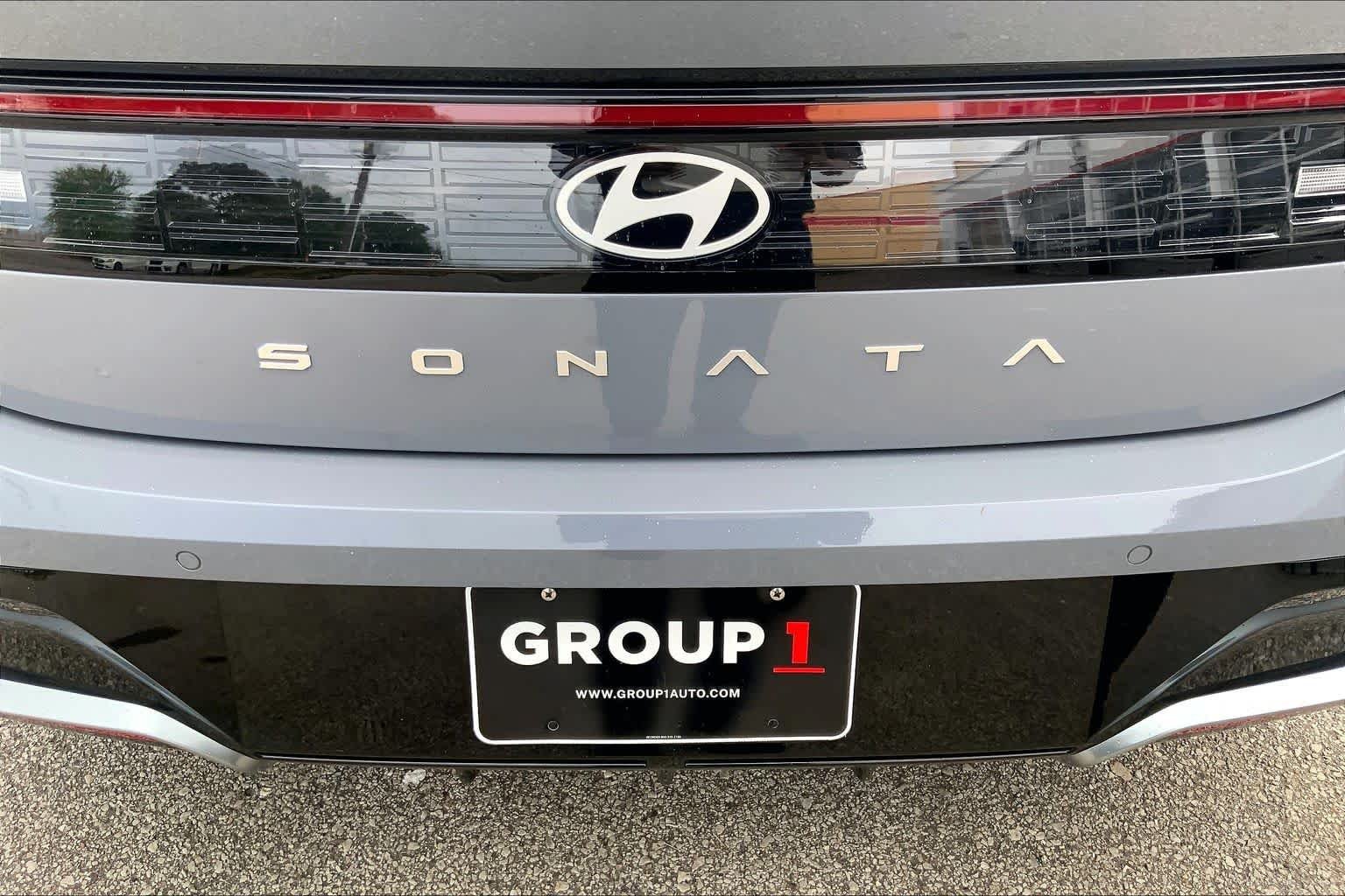 Used 2024 Transmission Blue Hyundai Limited image 30