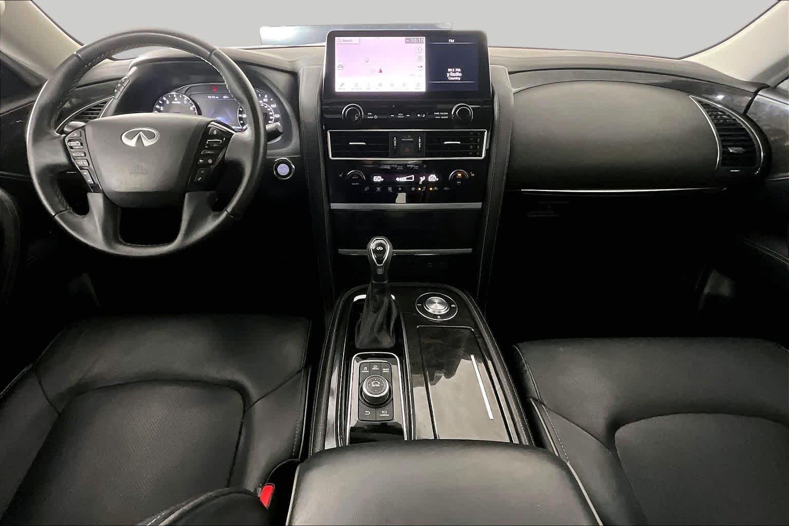 Used 2022 Champagne Quartz INFINITI LUXE image 14