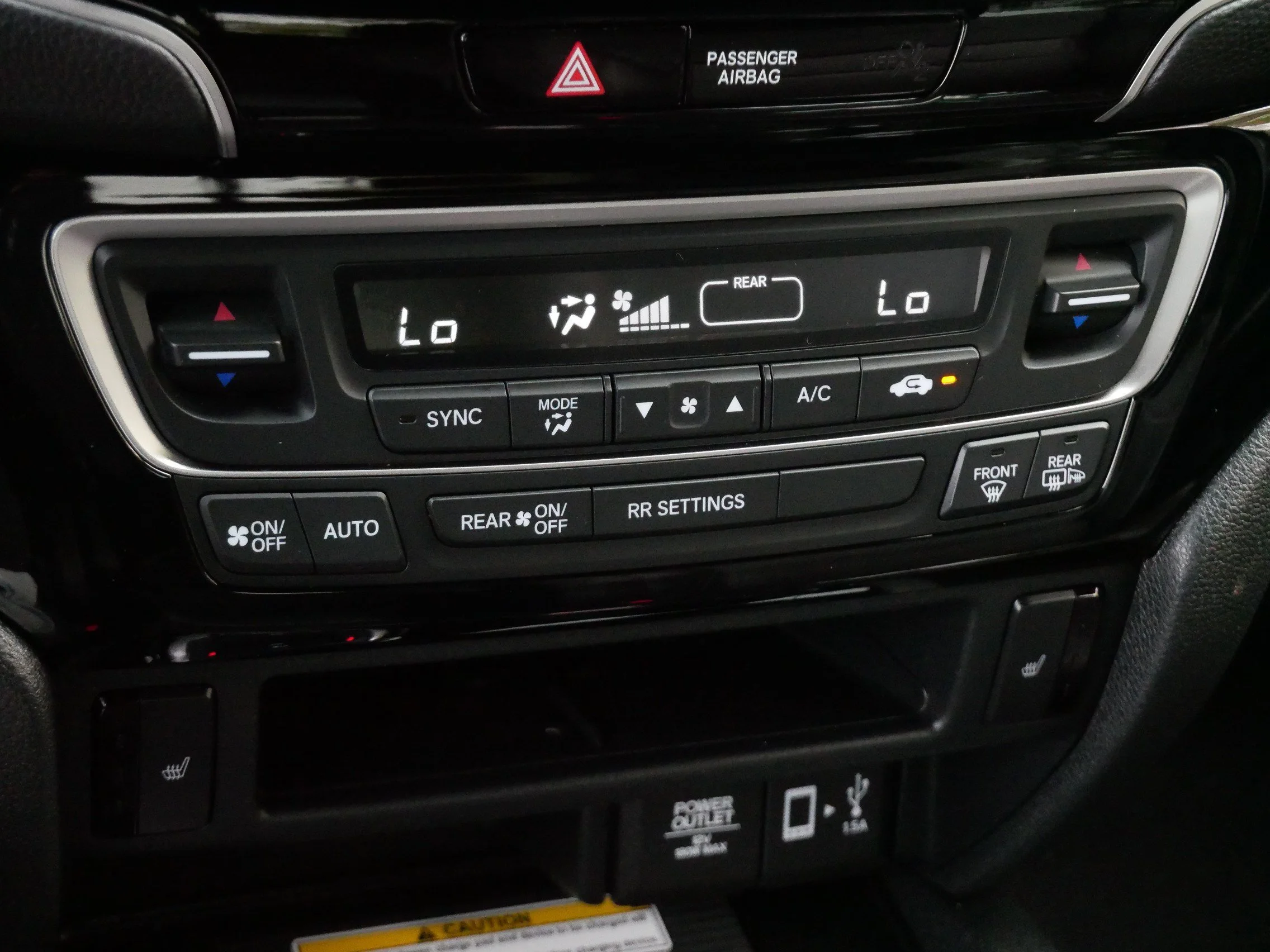 2022 Honda Ridgeline Black Edition - Photo 24