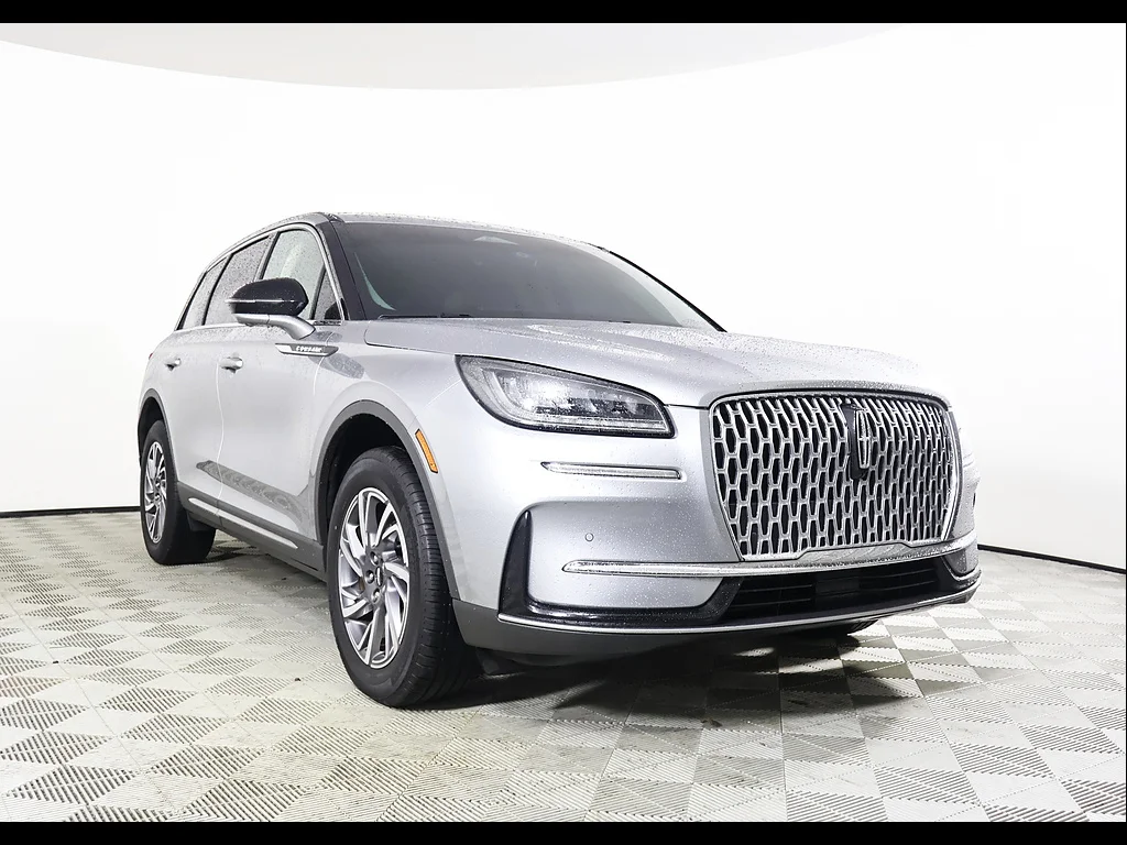 Used 2023 Silver Radiance Lincoln Standard image 1