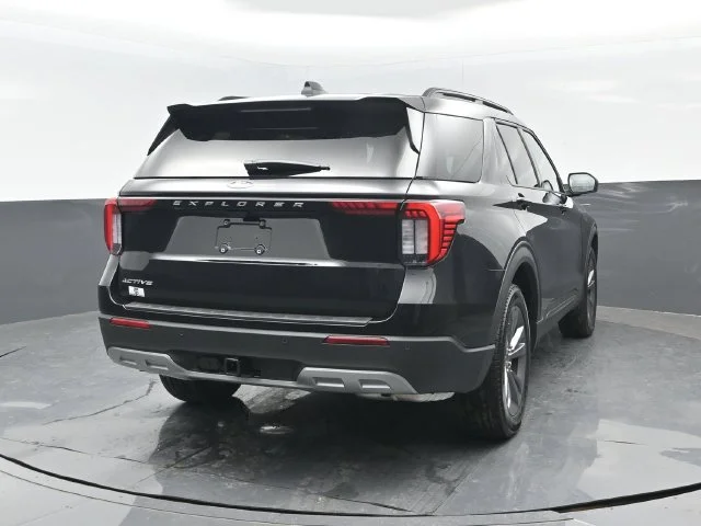 New 2027 Agate Black Metallic Ford Active image 21