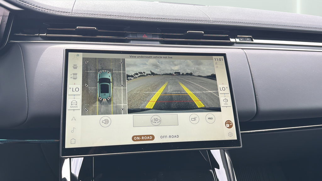 New 2026 Borasco Grey Land Rover SE image 25