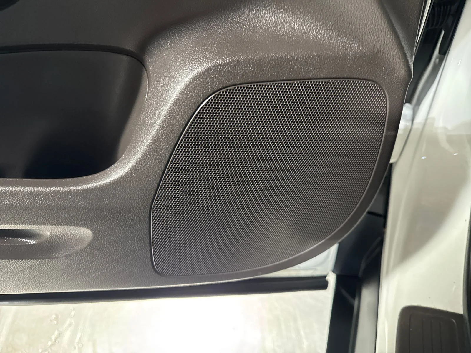Used 2014 White Diamond Pearl Honda EX-L image 13