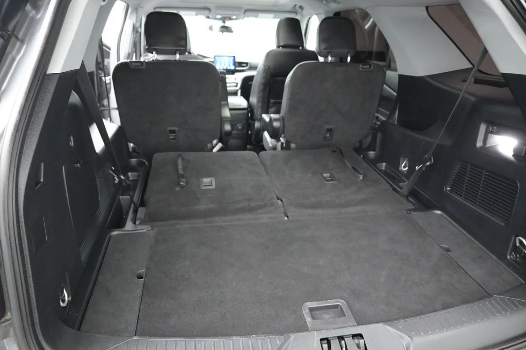 Certified Used 2023 Gray Ford XLT image 10