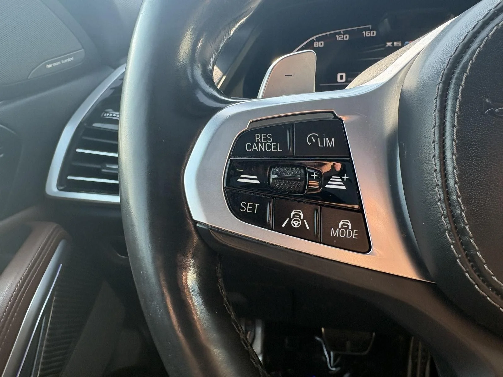 Used 2023 Gray BMW M50i image 22