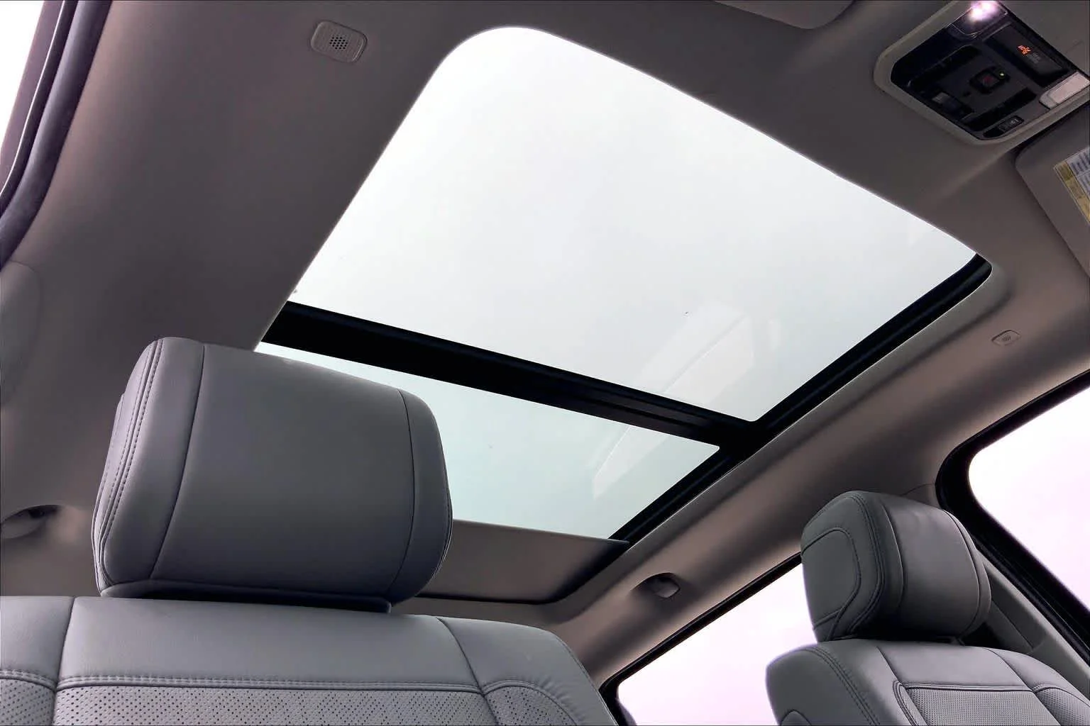 Used 2023 Blueprint Toyota Limited image 14