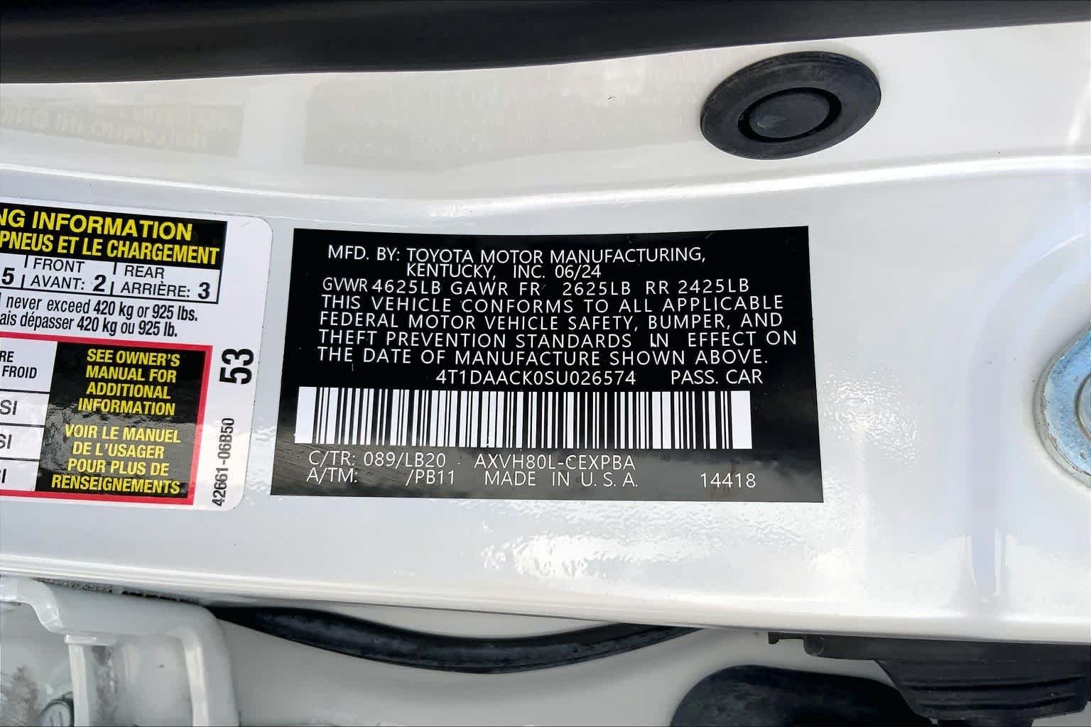 Used 2025 Wind Chill Pearl Toyota XSE image 36