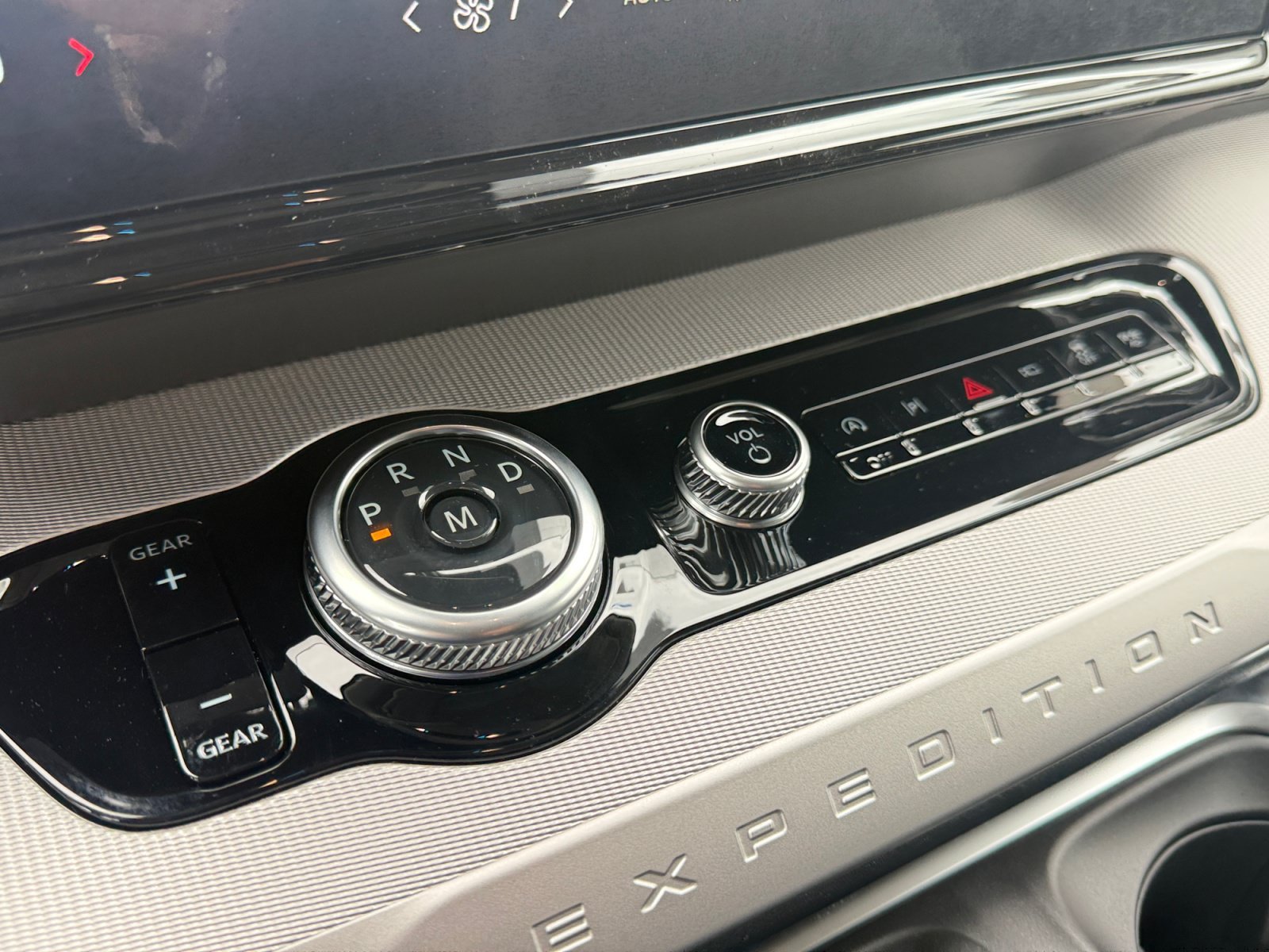 New 2026 Space Silver Metallic Ford Active image 16