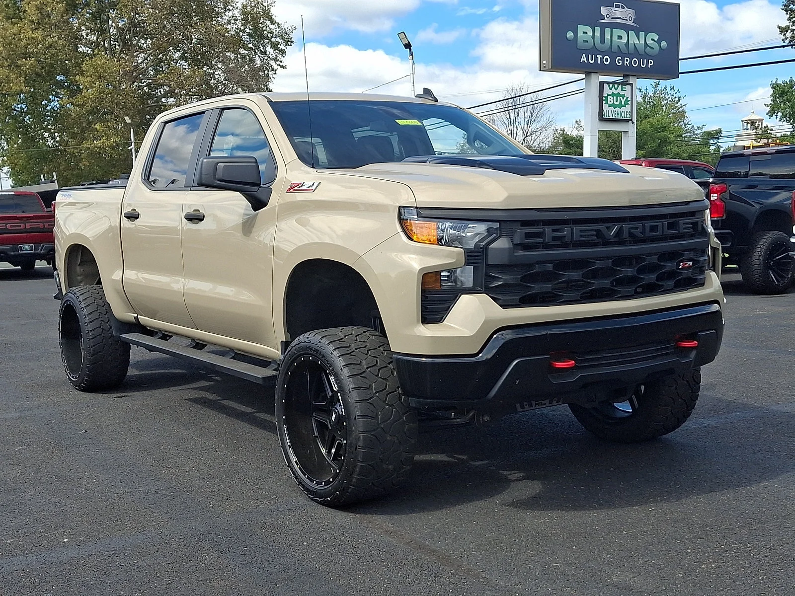 Used 2022 Sand Dune Metallic Chevrolet Custom Trail Boss image 2