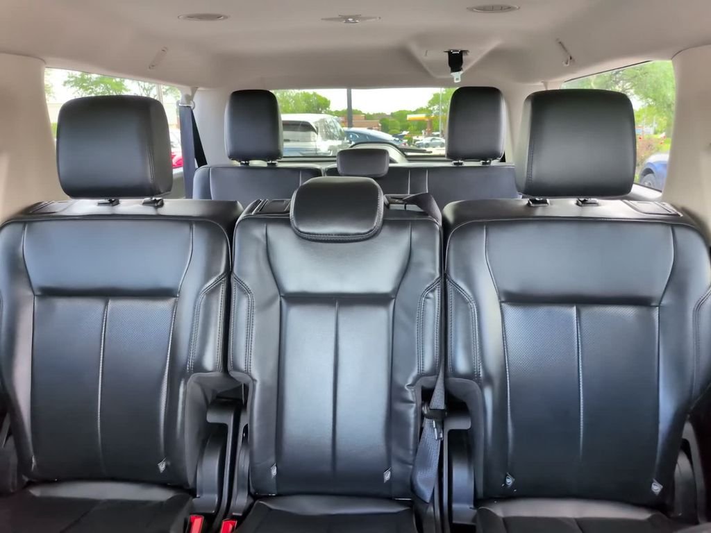 Used 2023 Silver Ford XLT image 27