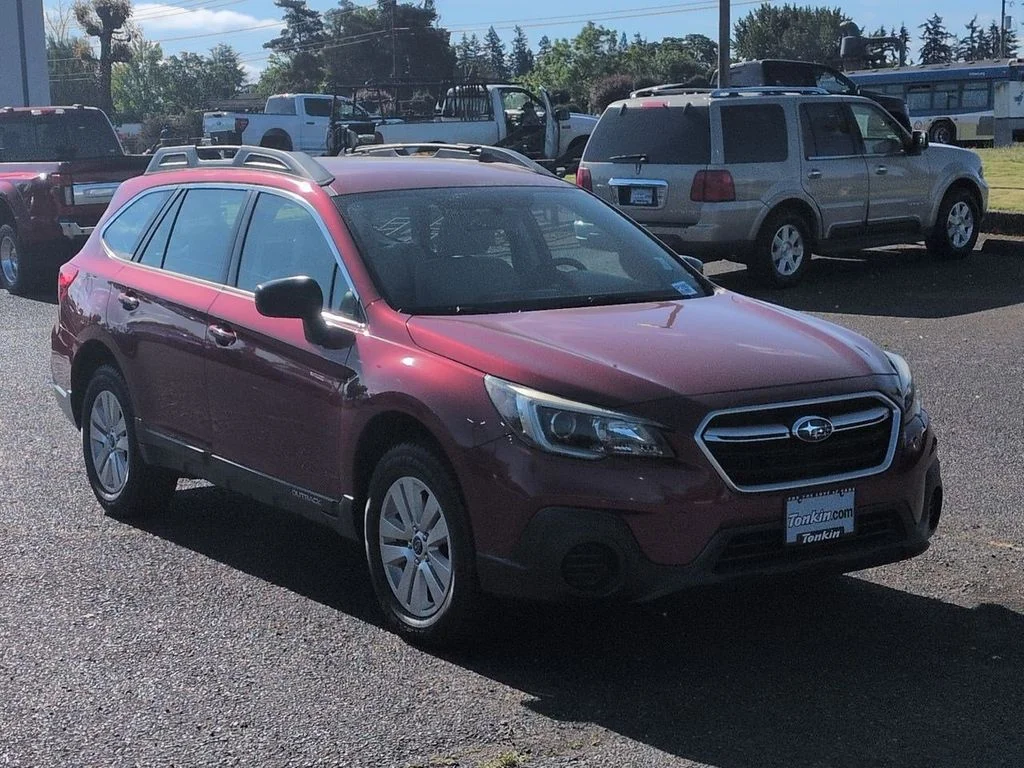 Used 2018 Crimson Red Pearl Subaru 2.5i image 7