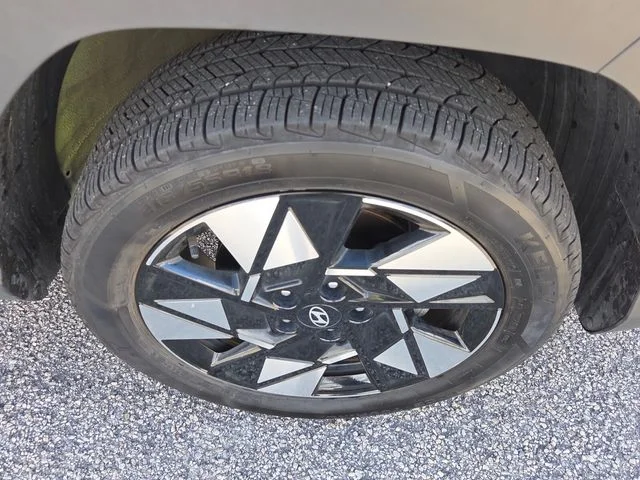 Used 2024 Yellow Hyundai SEL image 19