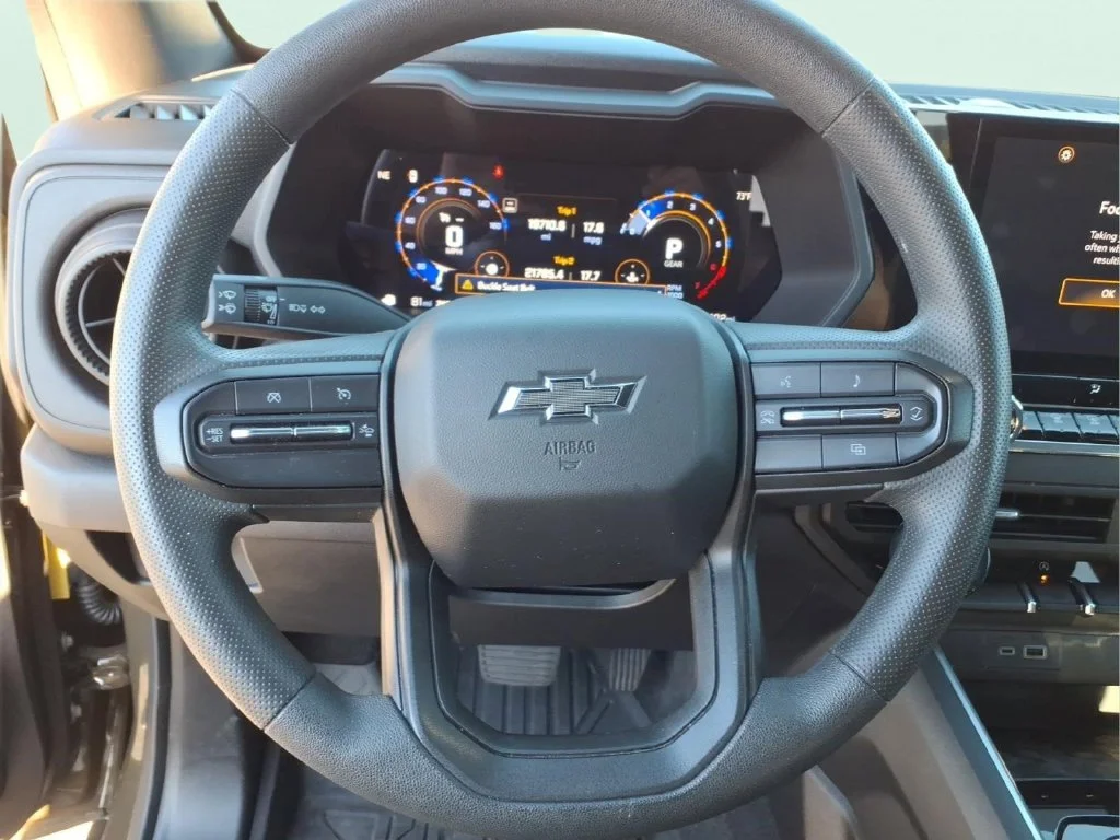 Used 2025 Brown Chevrolet Trail Boss image 21