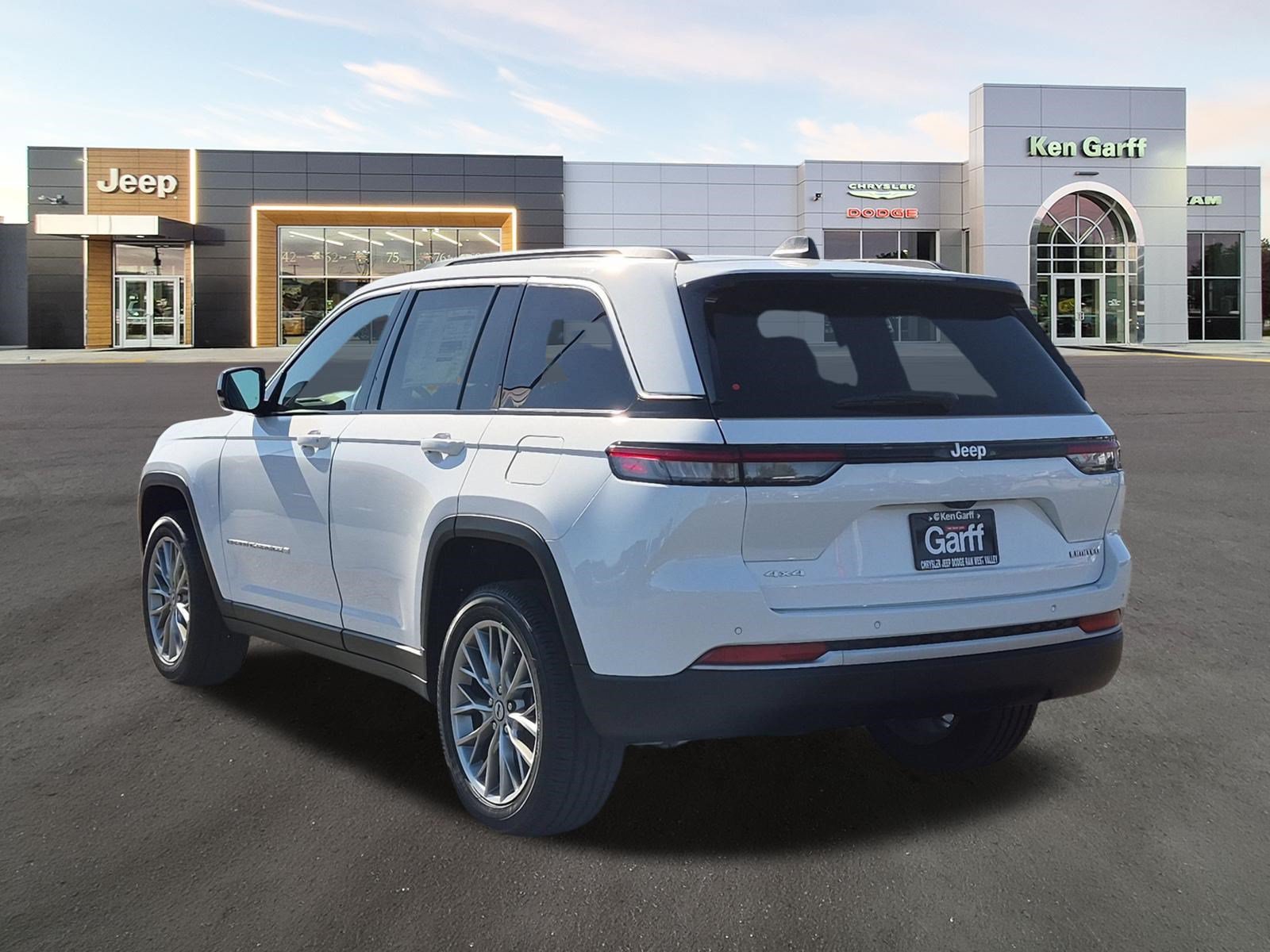 New 2027 Bright White Clear-Coat Paint Jeep Limited Reserve image 7