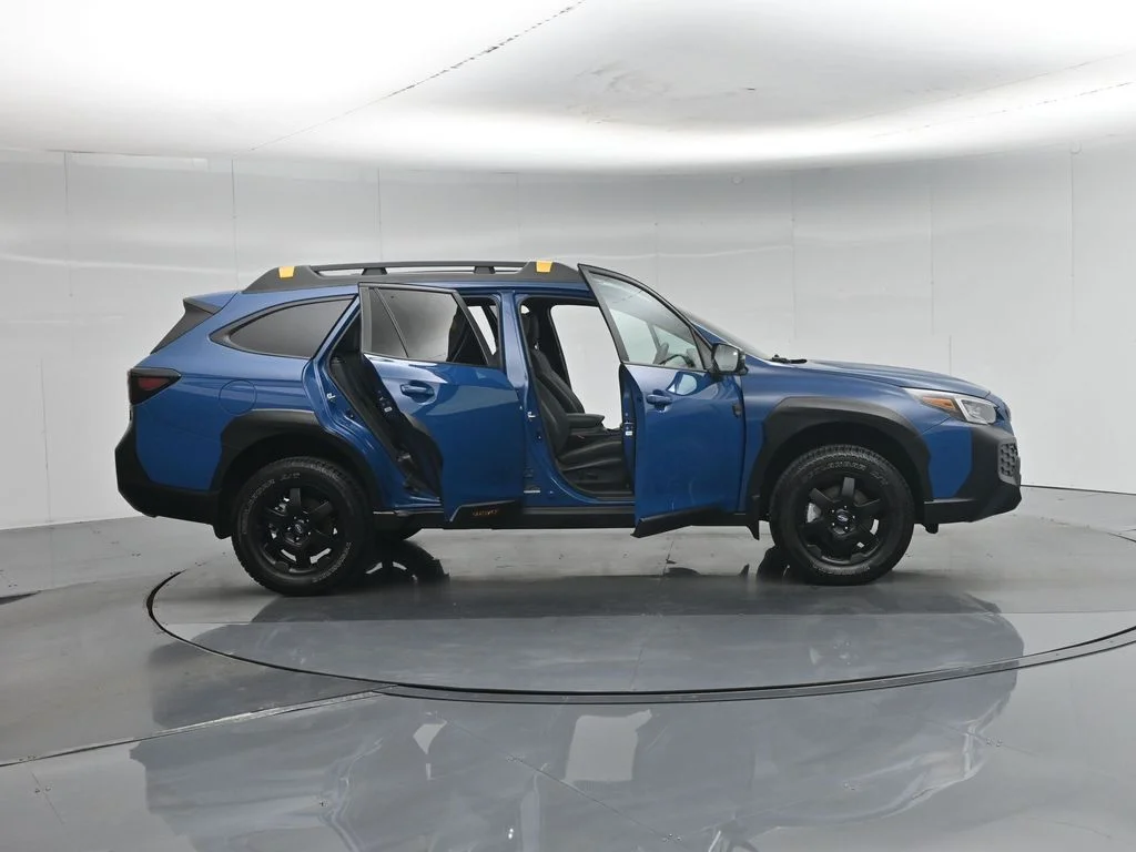 Used 2025 Blue Subaru Wilderness image 5