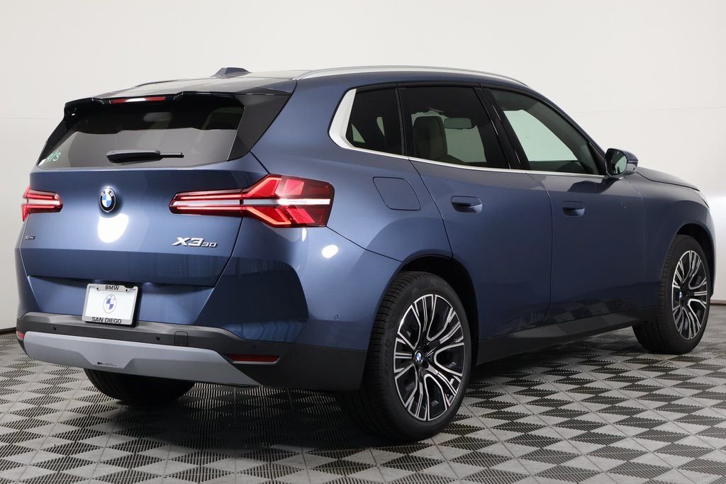 New 2026 Arctic Race Blue metallic BMW 30 xDrive image 2
