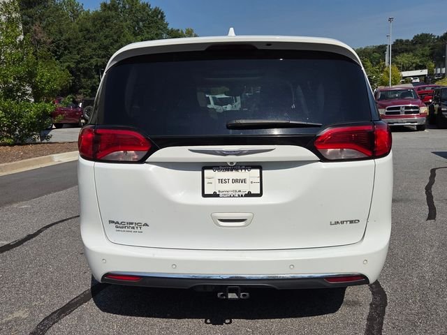 Used 2018 White Chrysler Limited image 7