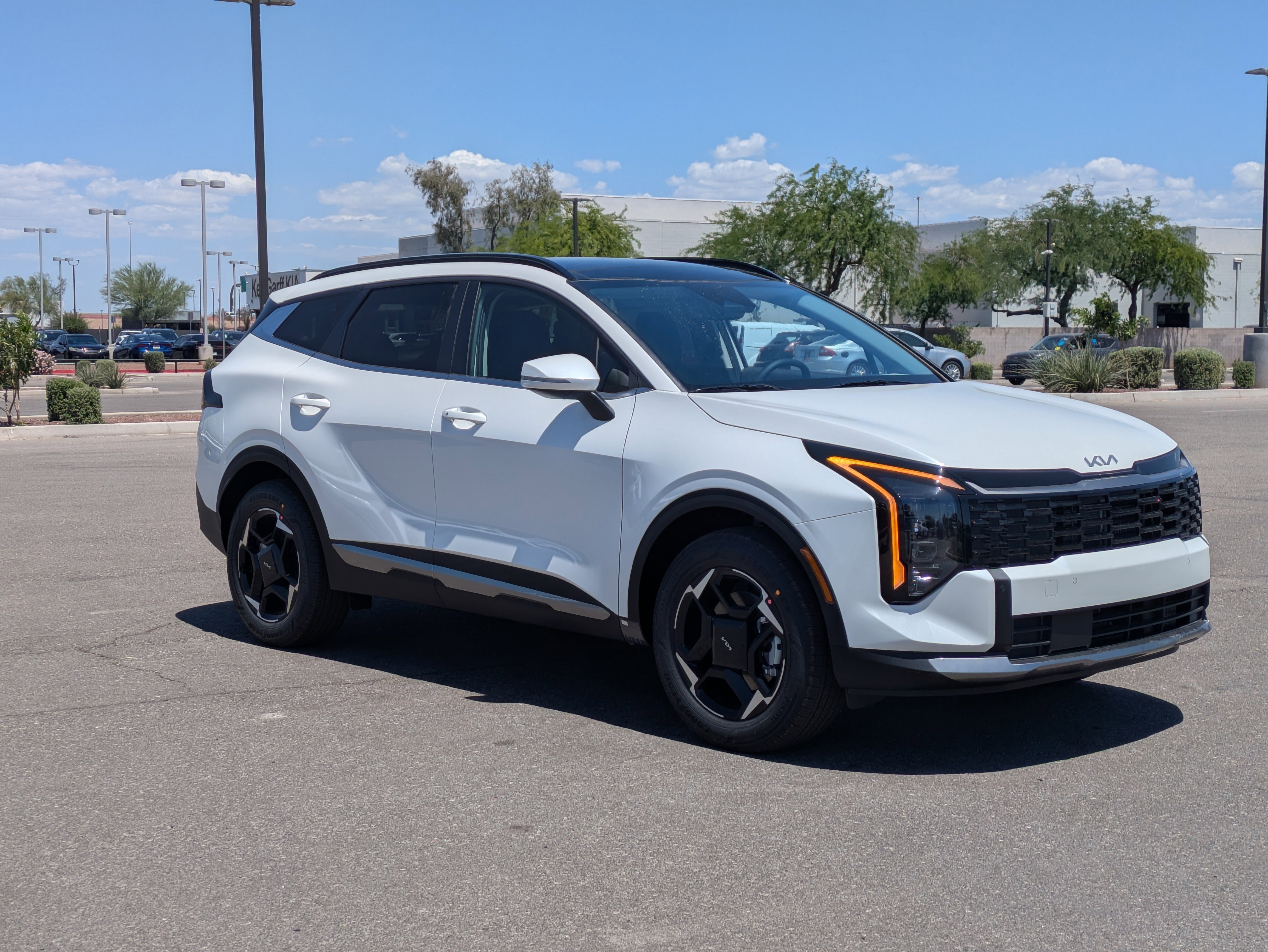 New 2026 Snow White Pearl Kia EX image 7
