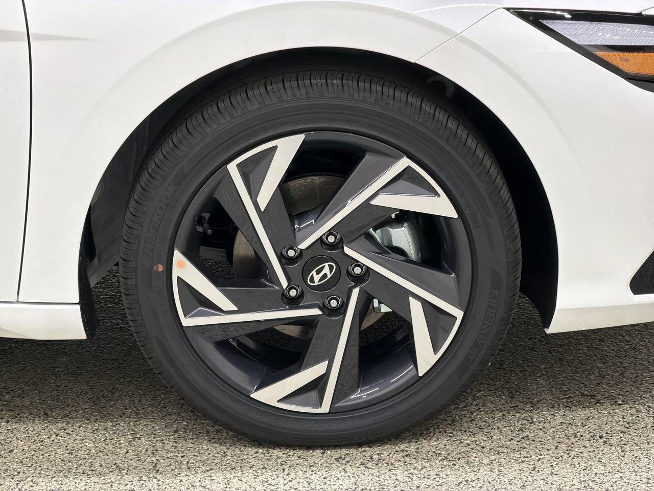 New 2026 Serenity White Hyundai Limited image 10