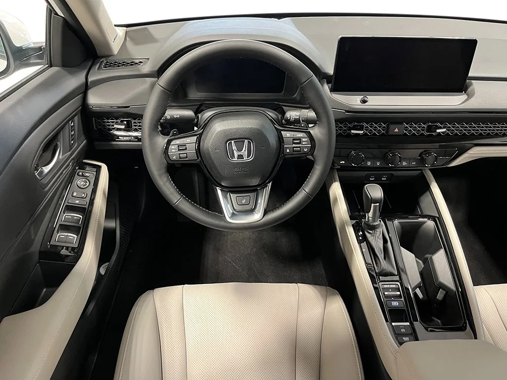 New 2026 Platinum White Pearl Honda Touring Hybrid image 26