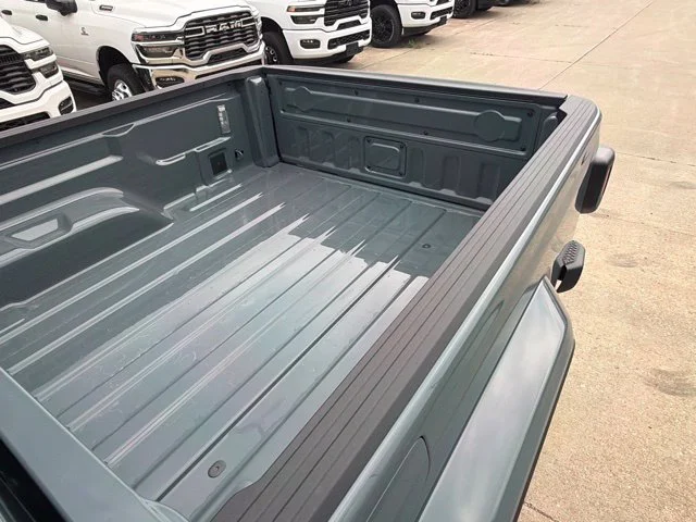 New 2026 Anvil Clear-Coat Exterior Paint Jeep Sahara image 11