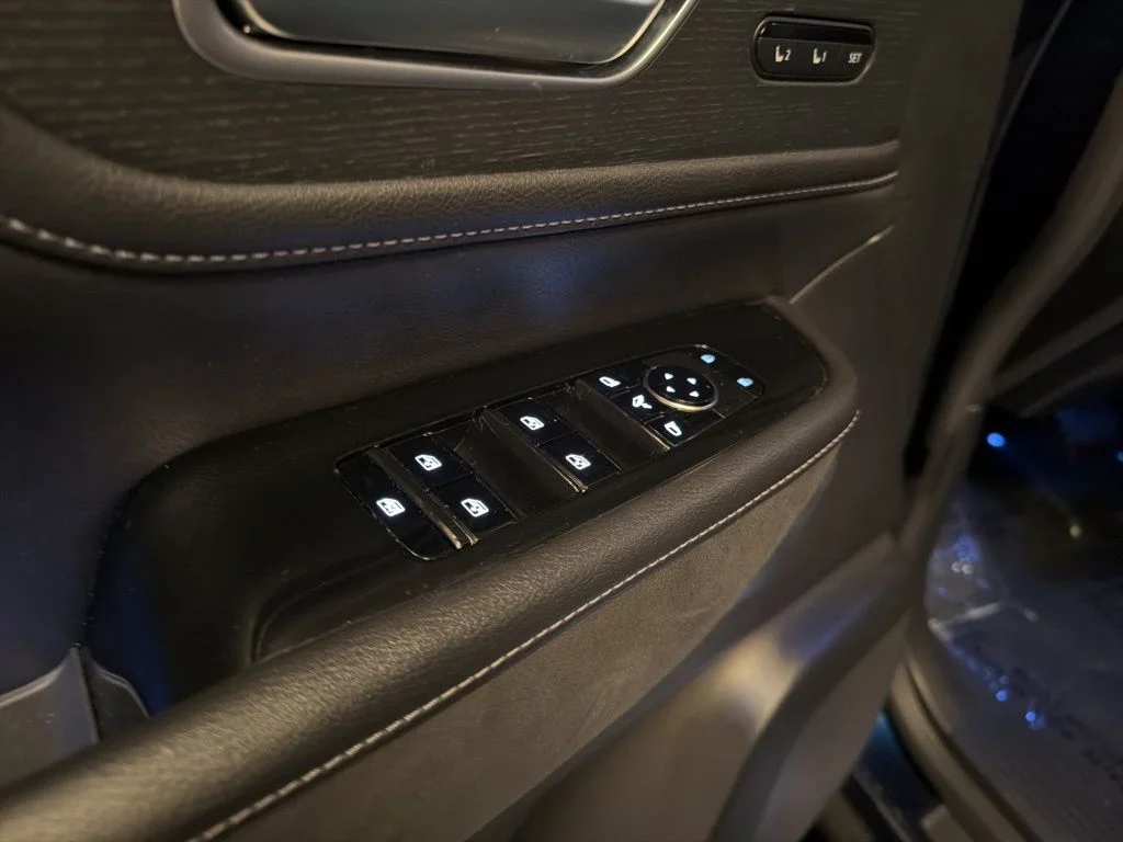 Used 2025 Blue INFINITI SENSORY image 25