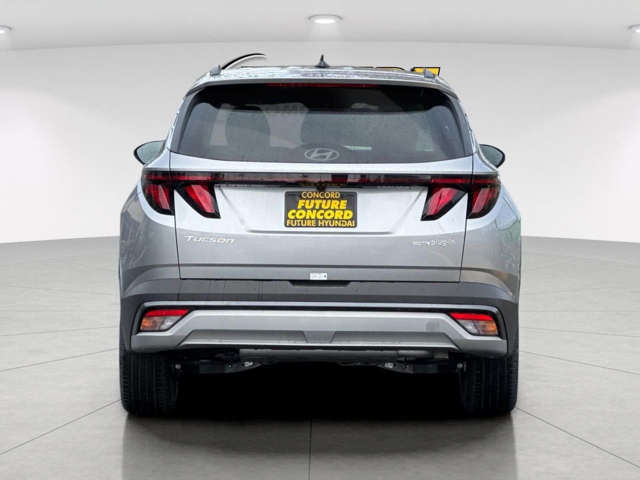 New 2025 Silver Hyundai SEL image 4