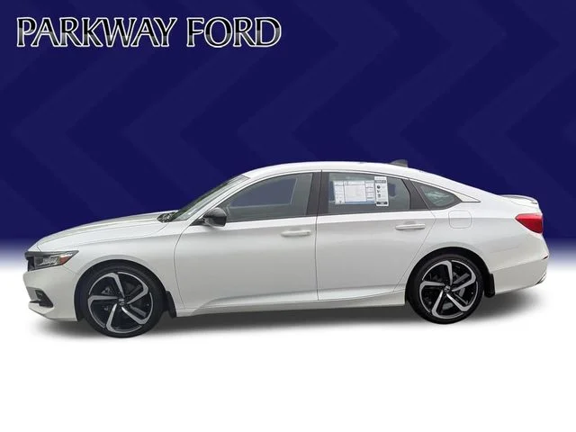 Used 2022  Honda Sport image 8