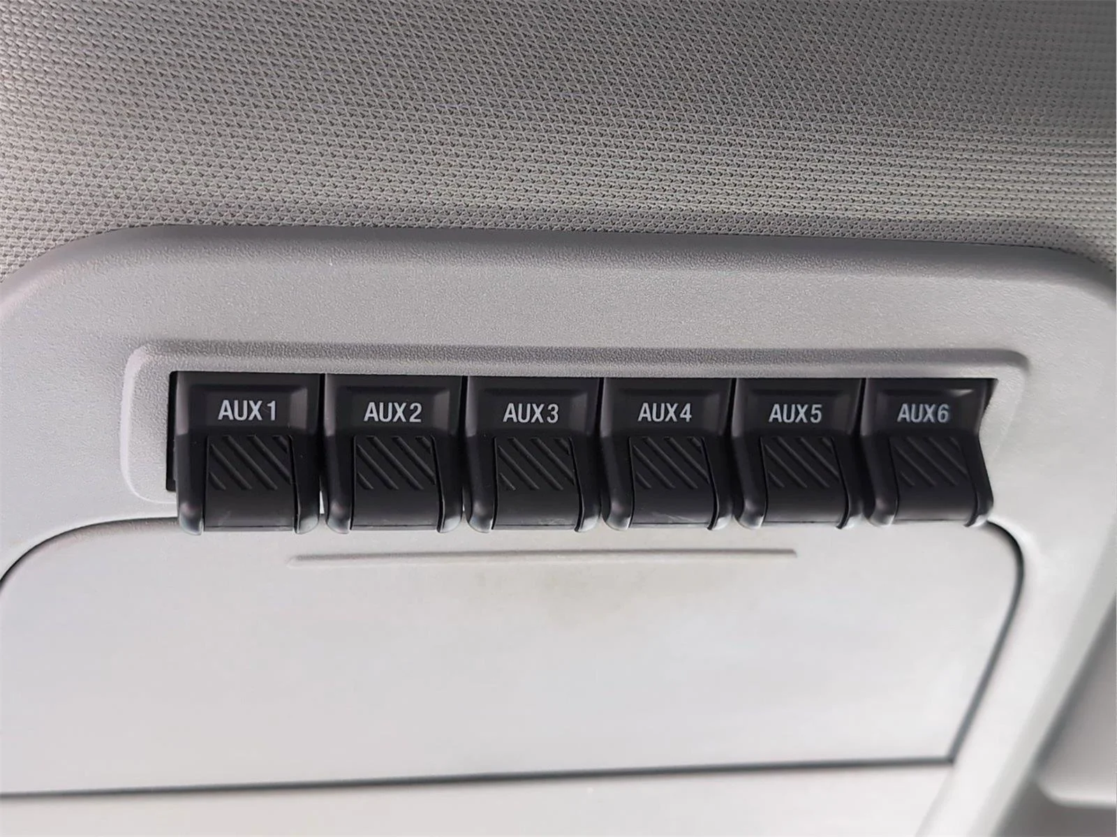 Used 2023 Iconic Silver Ford XLT image 17