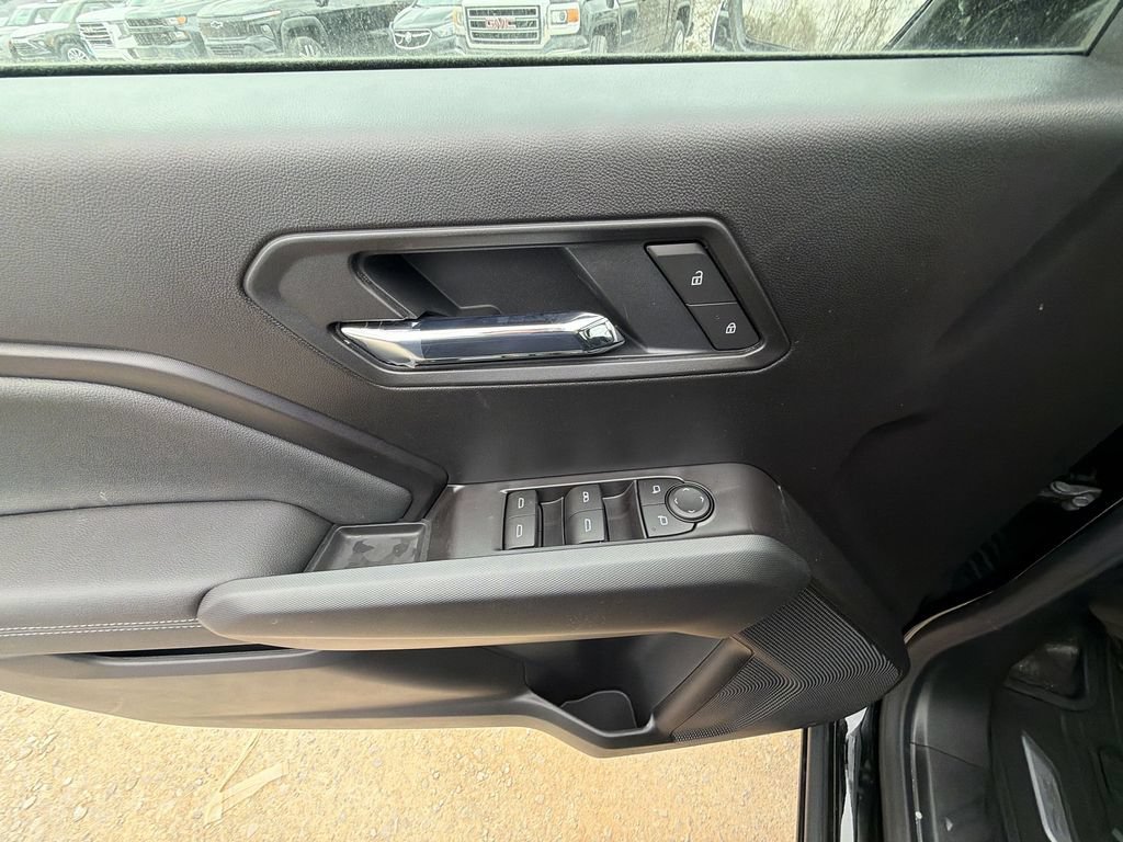 New 2026 Onyx Black GMC Elevation image 19