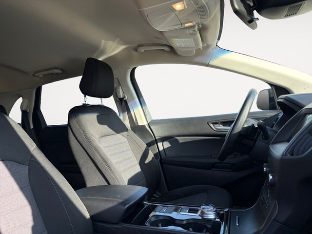Used 2020 Blue Ford SE image 12