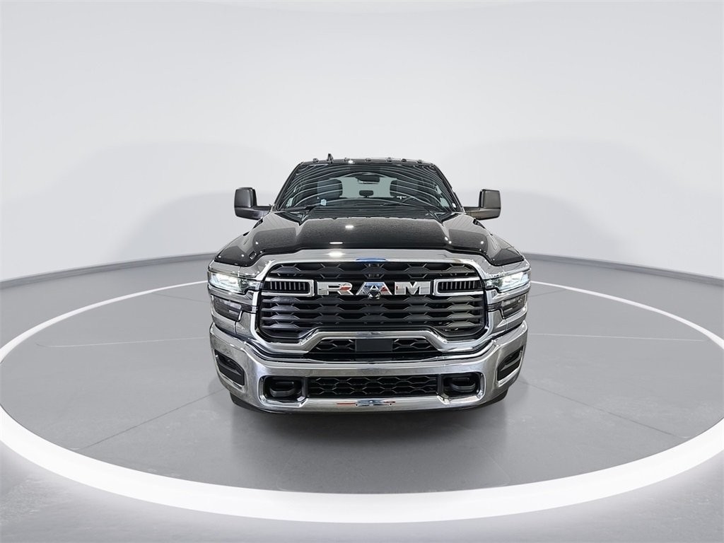 2025 Ram 2500 Tradesman photo 3