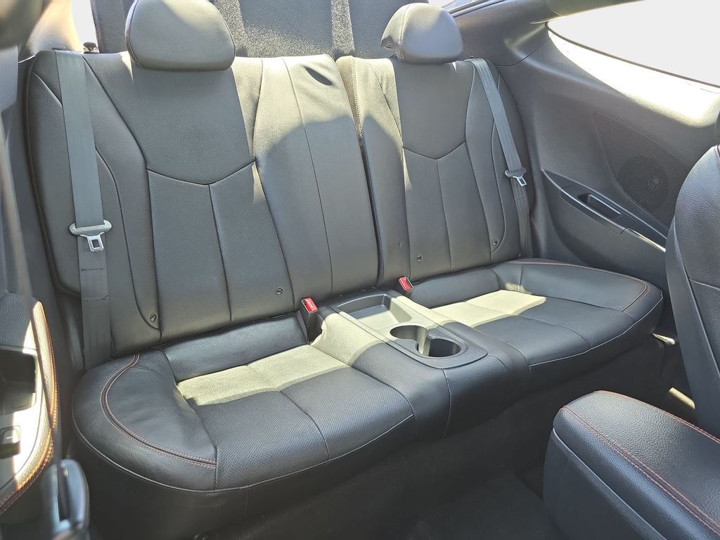 Used 2016 Black Hyundai Turbo image 13