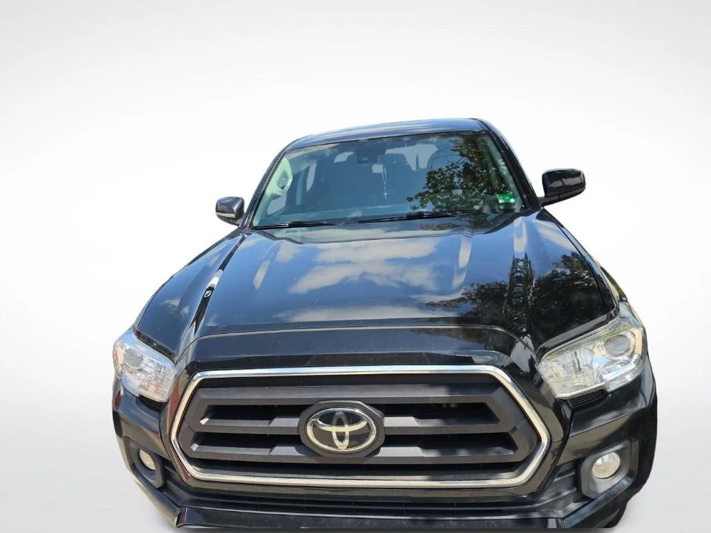 Used 2021 Black Toyota SR5 image 2