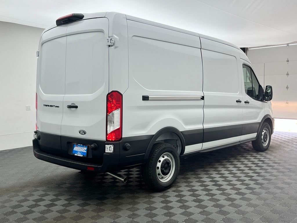 New 2026 White Ford Base image 8