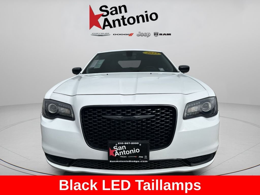 Certified Used 2023 White Chrysler Touring image 5