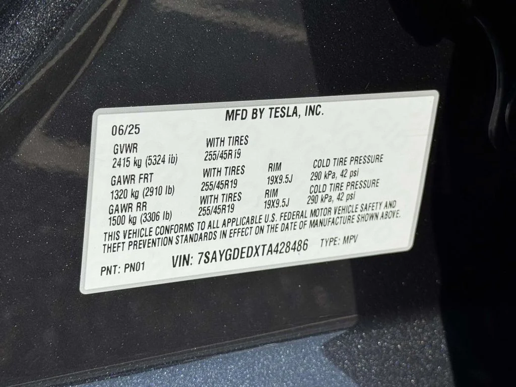 2026 Tesla Model Y Premium - Photo 27