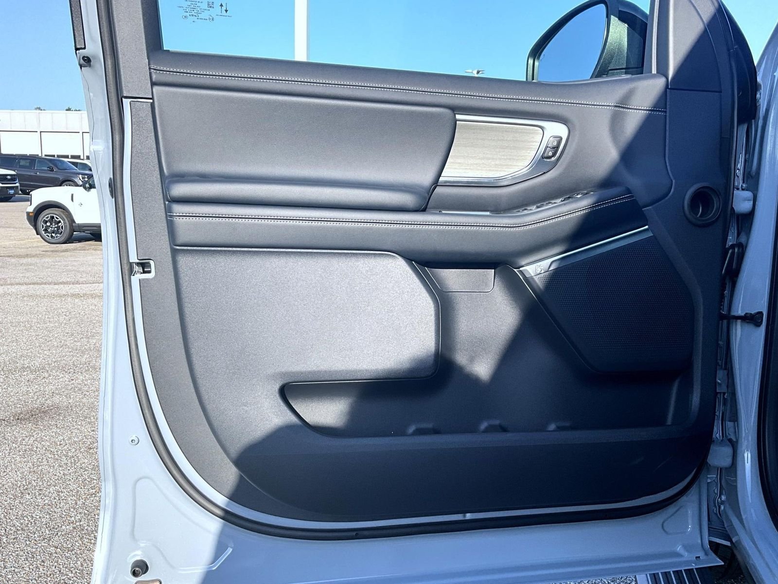 New 2027 Glacier Gray Metallic Tri-Coat Ford Platinum image 11