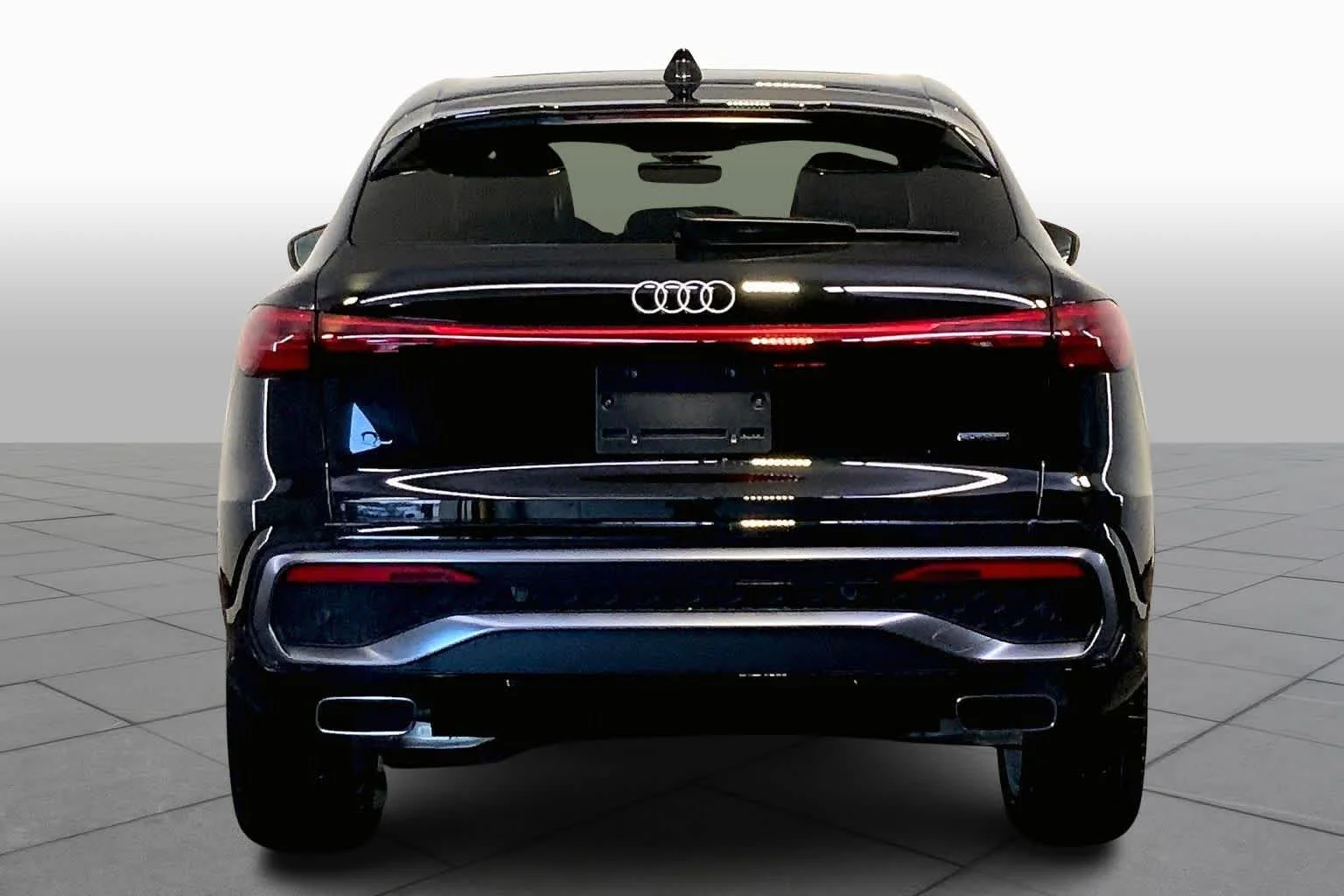 Used 2025 Mythos Black me Audi Premium Plus image 4