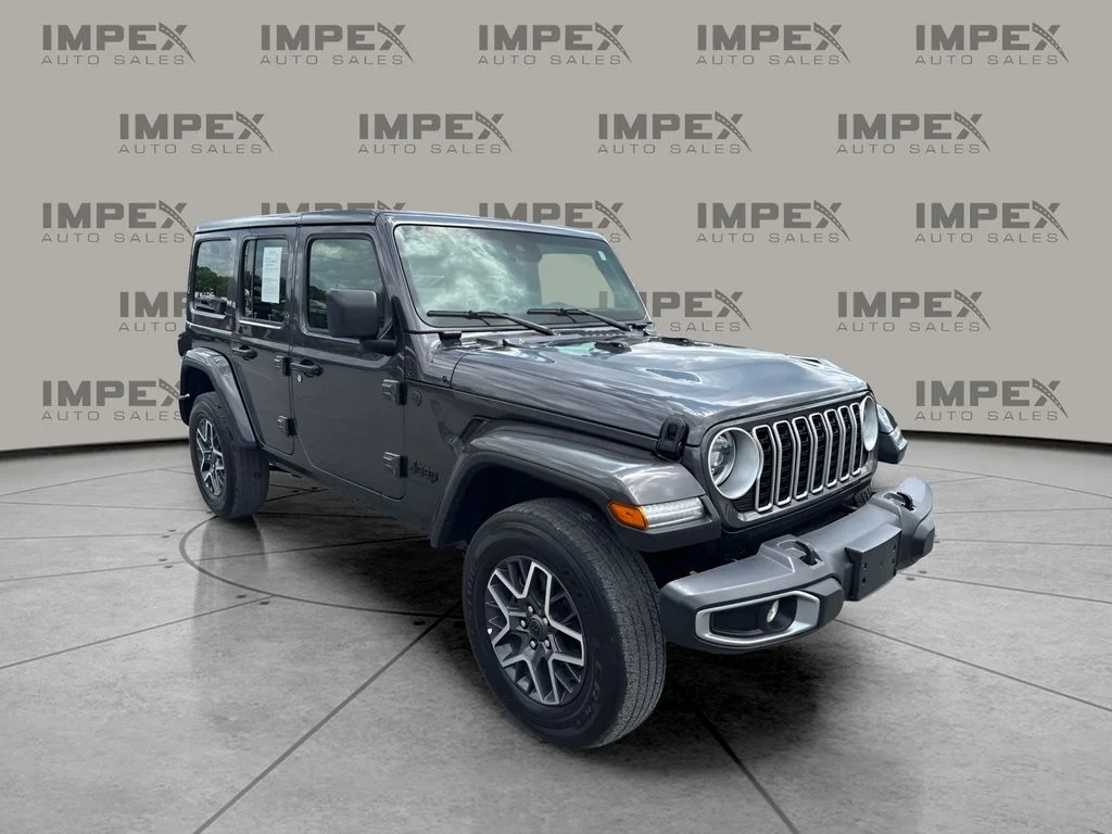 Used 2025 Gray Jeep Sahara image 7