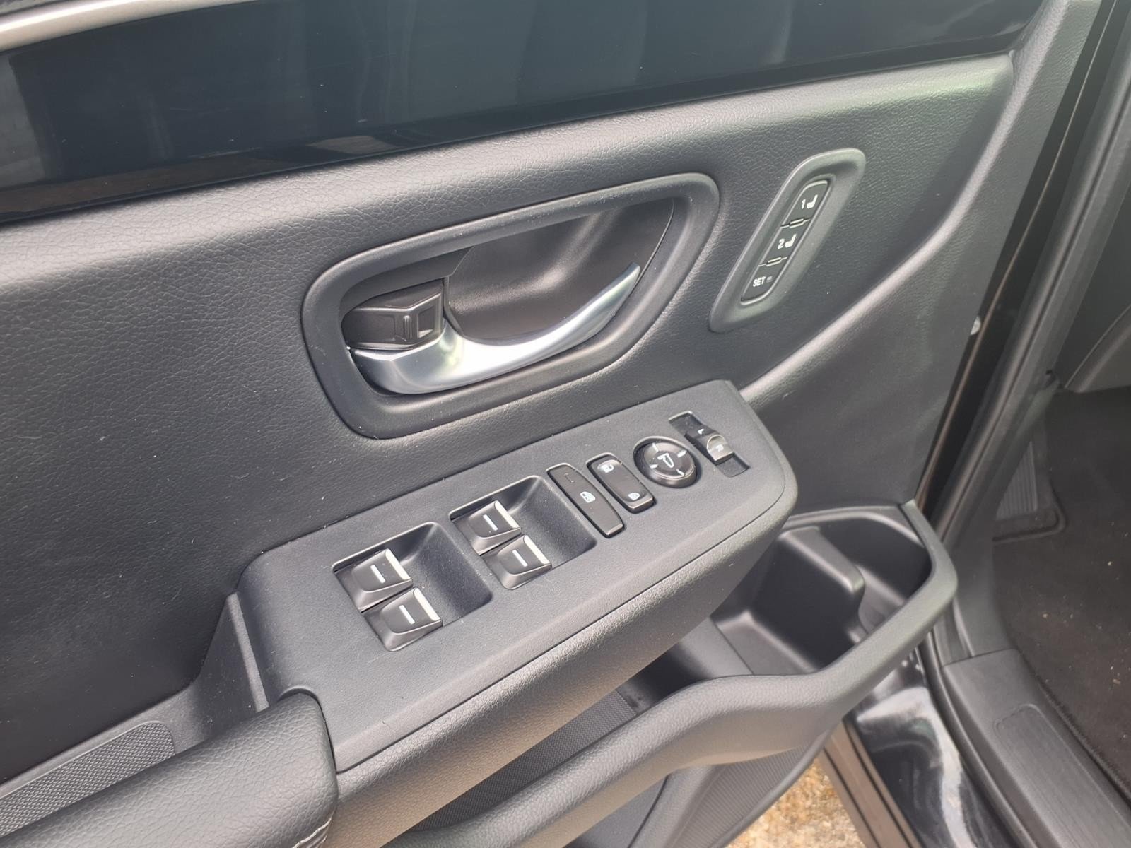 2026 Nissan Rogue photo 19 of 28