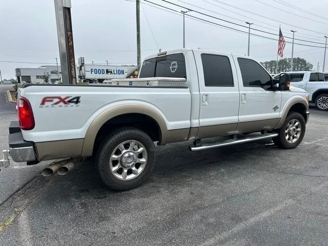 Used 2012 White Ford Lariat image 10