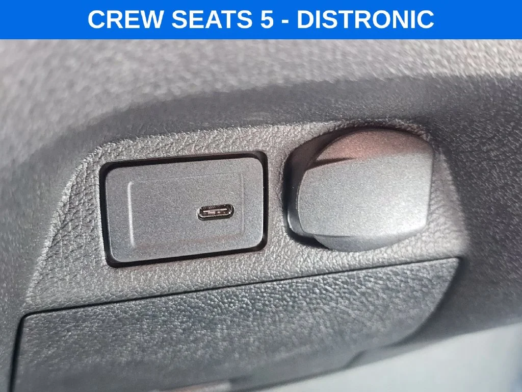New 2026 Arctic White Mercedes-Benz Crew 144 WB image 26