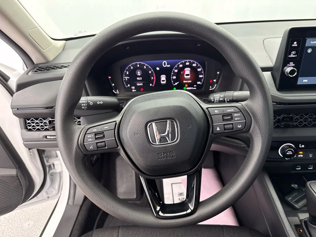 New 2026 Platinum White Pearl Honda LX image 22